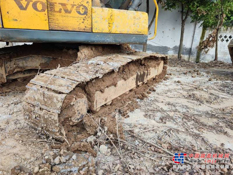 绵阳市出售转让二手不详小时2000年沃尔沃EC240挖掘机