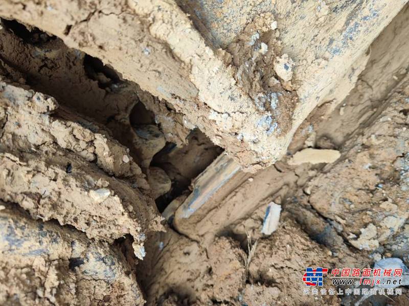 绵阳市出售转让二手不详小时2000年沃尔沃EC240挖掘机