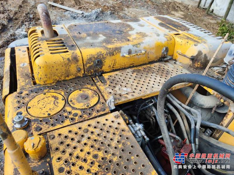 绵阳市出售转让二手不详小时2000年沃尔沃EC240挖掘机