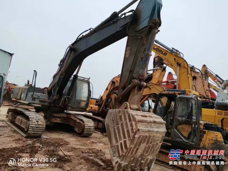郑州市出售转让二手不详小时2000年日立ZX350挖掘机