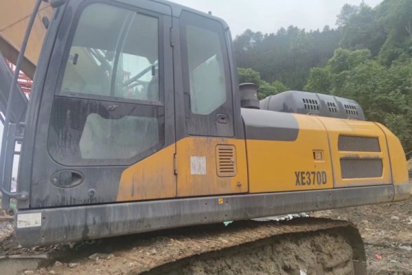 贵阳市出售转让二手不详小时2020年徐工XE370D挖掘机