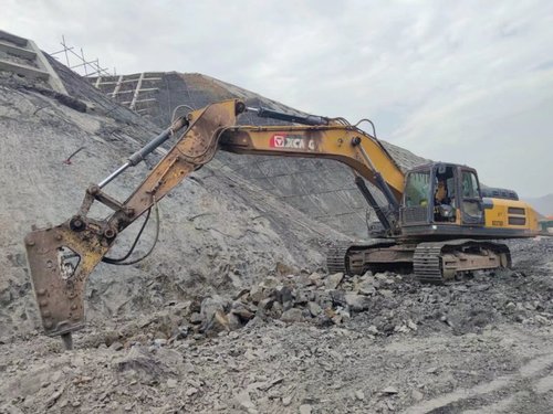 贵阳市出售转让二手不详小时2019年徐工XE370D挖掘机