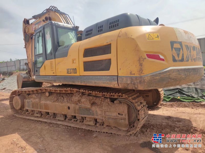 贵阳市出售转让二手不详小时2020年徐工XE370D挖掘机