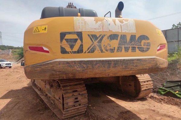 贵阳市出售转让二手不详小时2020年徐工XE370D挖掘机