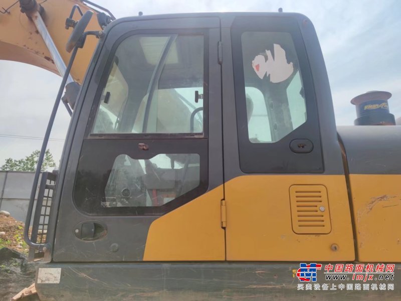 贵阳市出售转让二手不详小时2020年徐工XE370D挖掘机