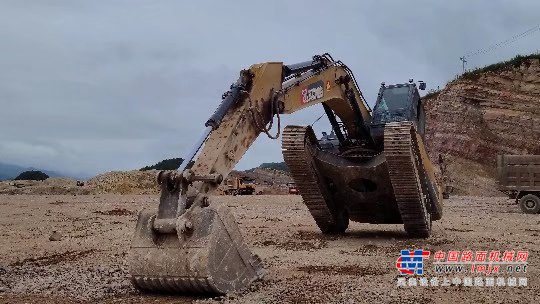 贵阳市出售转让二手不详小时2021年徐工XE370D挖掘机