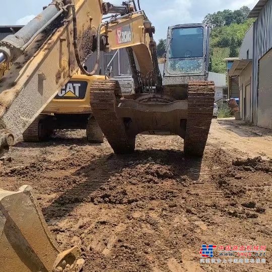 贵阳市出售转让二手不详小时2020年徐工XE135D挖掘机