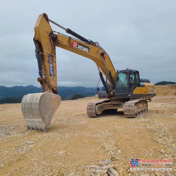 贵阳市出售转让二手不详小时2020年徐工XE370D挖掘机