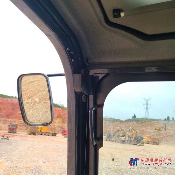 贵阳市出售转让二手不详小时2020年徐工XE370D挖掘机