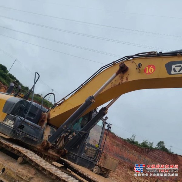 贵阳市出售转让二手不详小时2021年徐工XE370D挖掘机