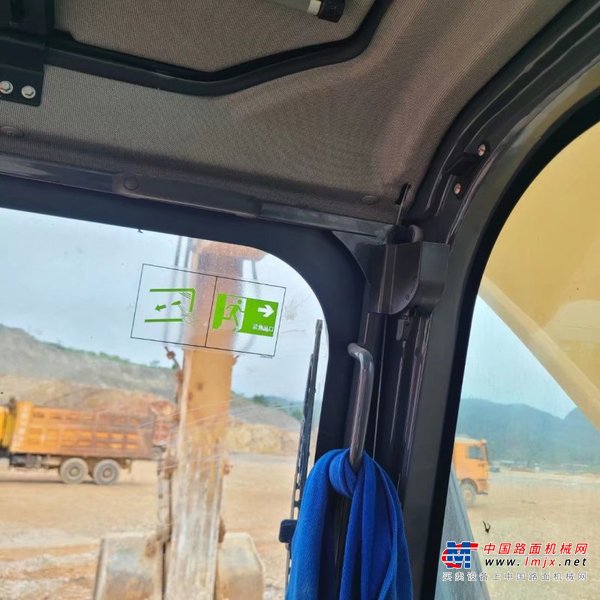 贵阳市出售转让二手不详小时2021年徐工XE370D挖掘机