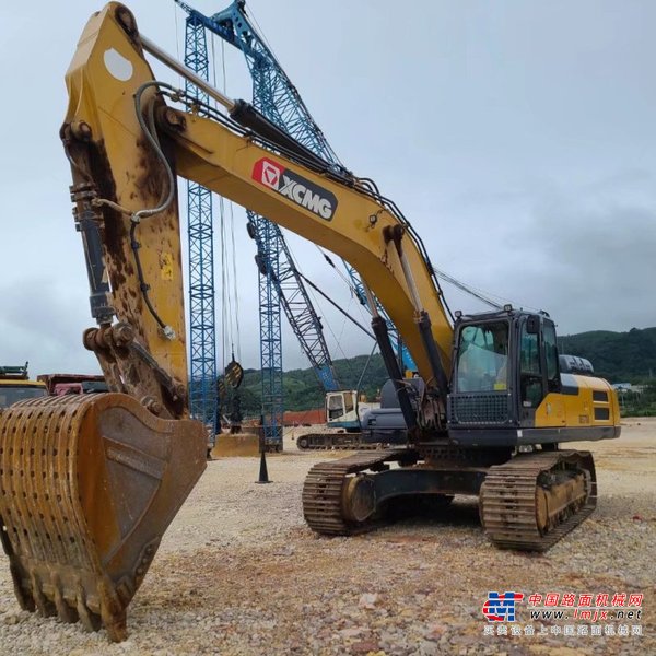 贵阳市出售转让二手不详小时2020年徐工XE370D挖掘机