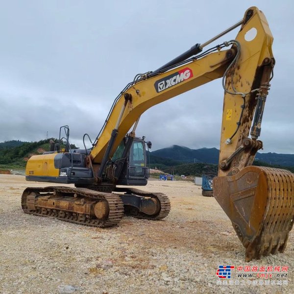 贵阳市出售转让二手不详小时2020年徐工XE370D挖掘机