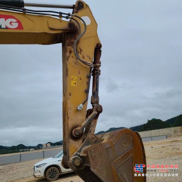 贵阳市出售转让二手不详小时2020年徐工XE370D挖掘机