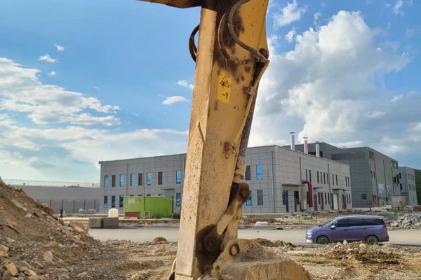 贵阳市出售转让二手不详小时2020年徐工XE135D挖掘机