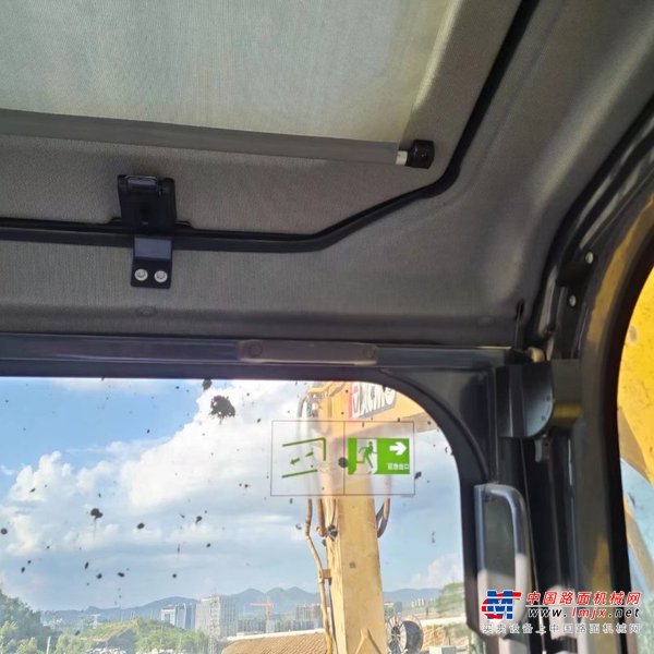 贵阳市出售转让二手不详小时2020年徐工XE135D挖掘机