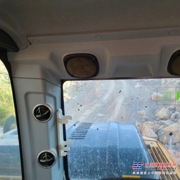 贵阳市出售转让二手不详小时2020年徐工XE135D挖掘机