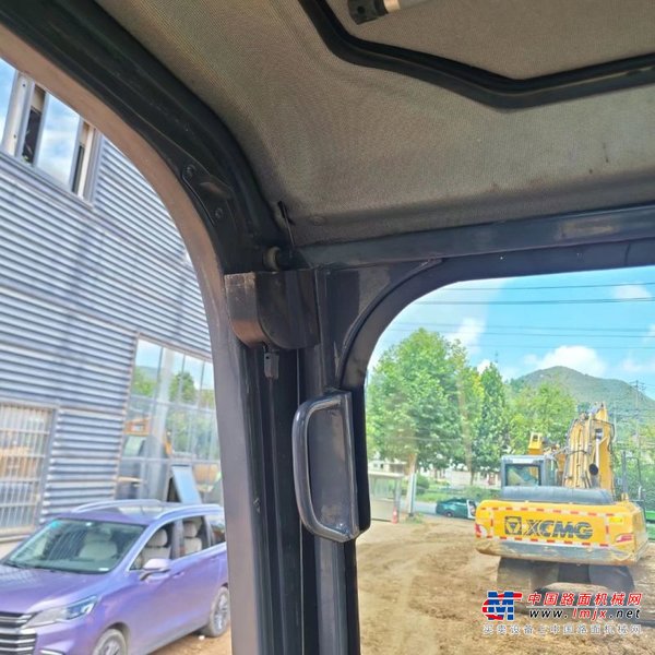 贵阳市出售转让二手不详小时2020年徐工XE135D挖掘机