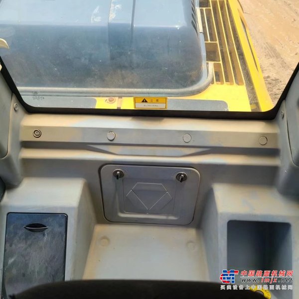 贵阳市出售转让二手不详小时2020年徐工XE135D挖掘机