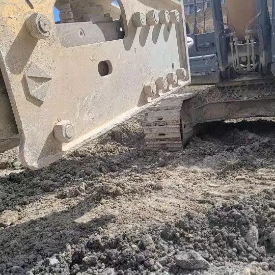贵阳市出售转让二手不详小时2020年徐工XE370D挖掘机