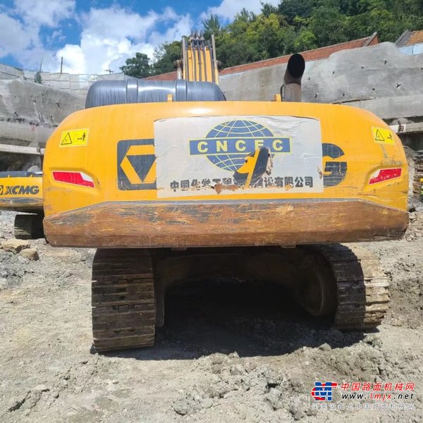 贵阳市出售转让二手不详小时2020年徐工XE370D挖掘机
