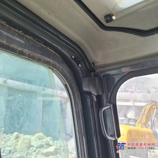 贵阳市出售转让二手不详小时2020年徐工XE370D挖掘机