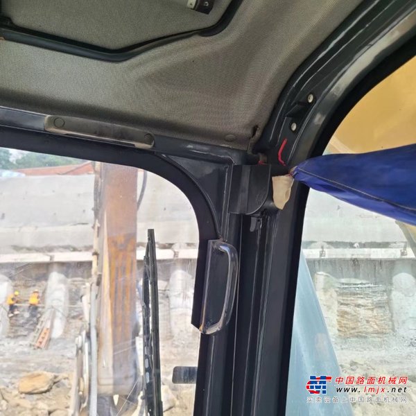 贵阳市出售转让二手不详小时2020年徐工XE370D挖掘机