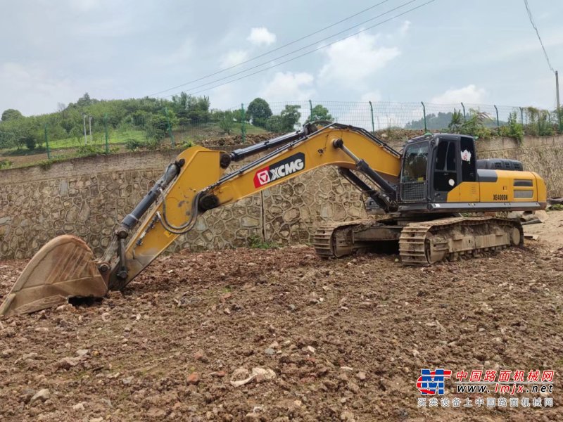 贵阳市出售转让二手不详小时2019年徐工XE400DK挖掘机