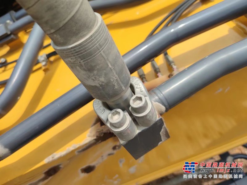 贵阳市出售转让二手不详小时2019年徐工XE400DK挖掘机