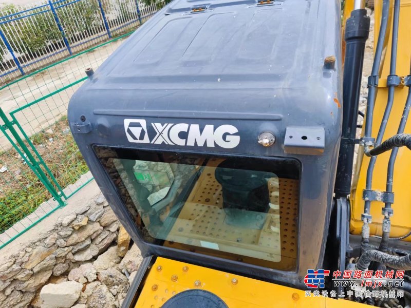 贵阳市出售转让二手不详小时2020年徐工XE215D挖掘机
