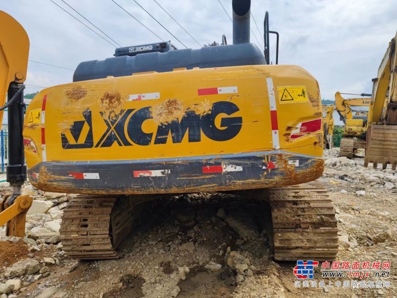 贵阳市出售转让二手不详小时2020年徐工XE215D挖掘机
