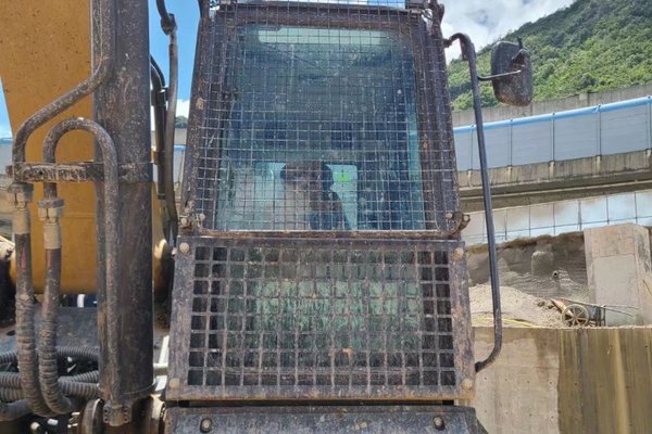 贵阳市出售转让二手不详小时2019年徐工XE490DK挖掘机