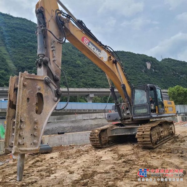 贵阳市出售转让二手不详小时2019年徐工XE490DK挖掘机