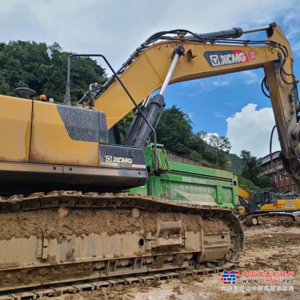 贵阳市出售转让二手不详小时2019年徐工XE490DK挖掘机