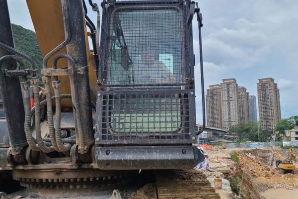 贵阳市出售转让二手不详小时2019年徐工XE490DK挖掘机