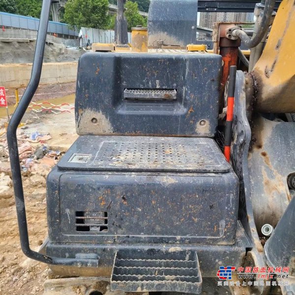 贵阳市出售转让二手不详小时2019年徐工XE490DK挖掘机