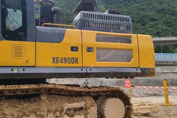 贵阳市出售转让二手不详小时2019年徐工XE490DK挖掘机