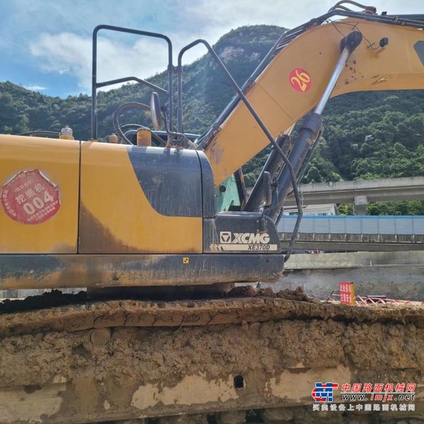 贵阳市出售转让二手不详小时2020年徐工XE370D挖掘机
