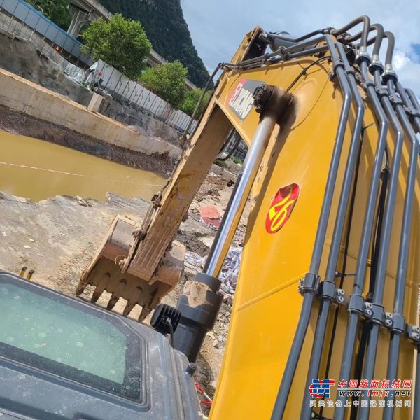 贵阳市出售转让二手不详小时2020年徐工XE370D挖掘机