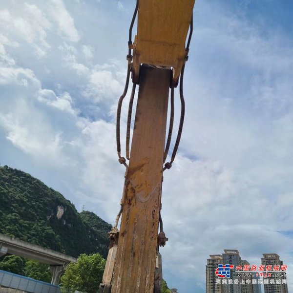 贵阳市出售转让二手不详小时2020年徐工XE370D挖掘机