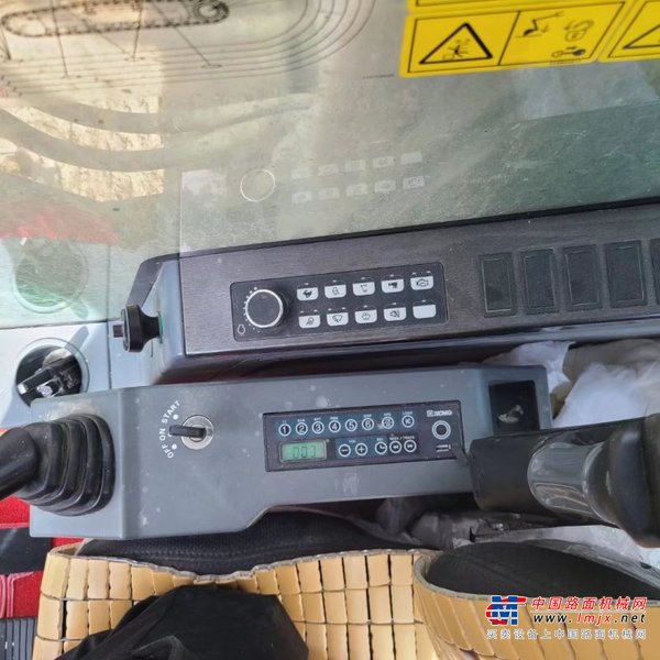 贵阳市出售转让二手不详小时2020年徐工XE370D挖掘机