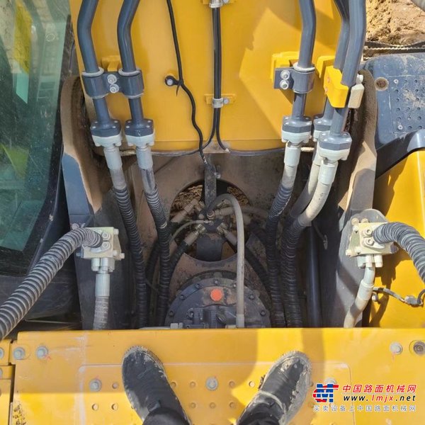 贵阳市出售转让二手不详小时2020年徐工XE370D挖掘机