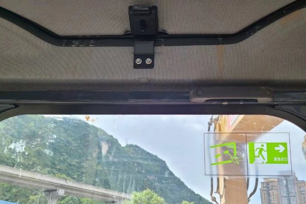 贵阳市出售转让二手不详小时2020年徐工XE370D挖掘机