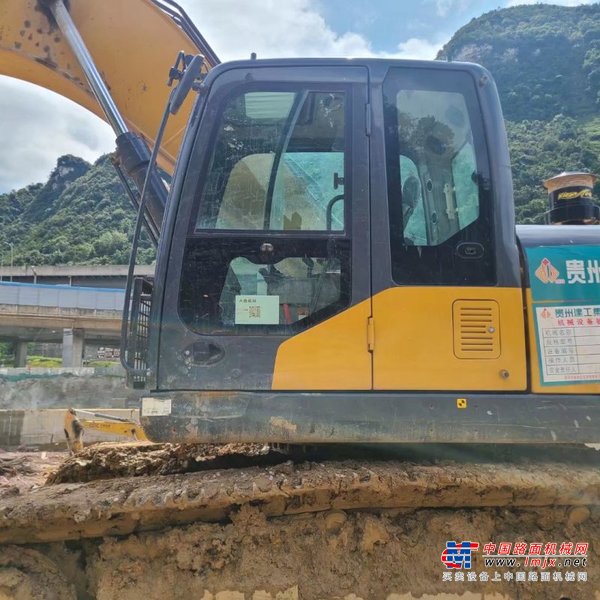 贵阳市出售转让二手不详小时2020年徐工XE370D挖掘机