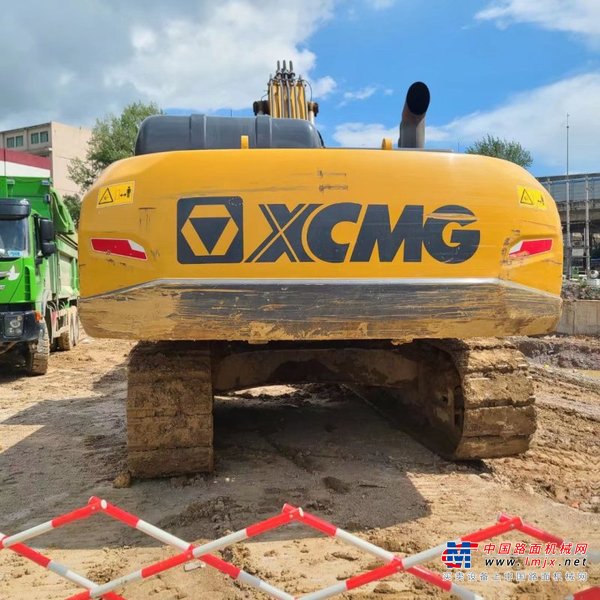 贵阳市出售转让二手不详小时2020年徐工XE370D挖掘机