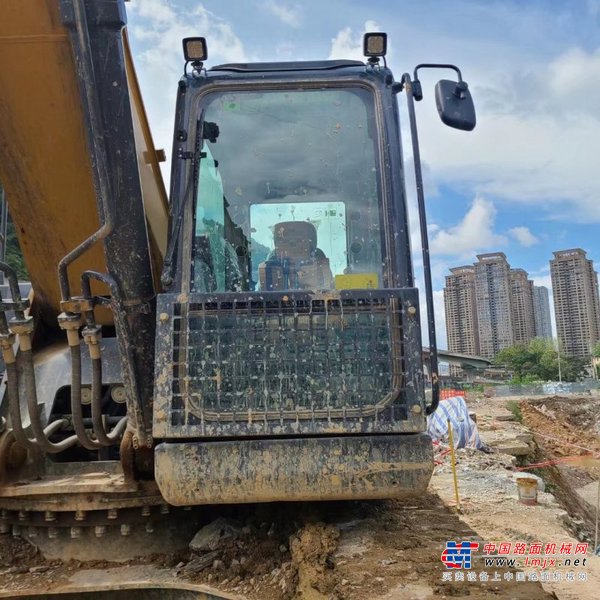 贵阳市出售转让二手不详小时2020年徐工XE370D挖掘机