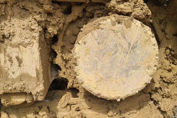贵阳市出售转让二手不详小时2020年徐工XE370D挖掘机