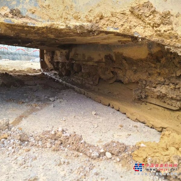贵阳市出售转让二手不详小时2020年徐工XE370D挖掘机