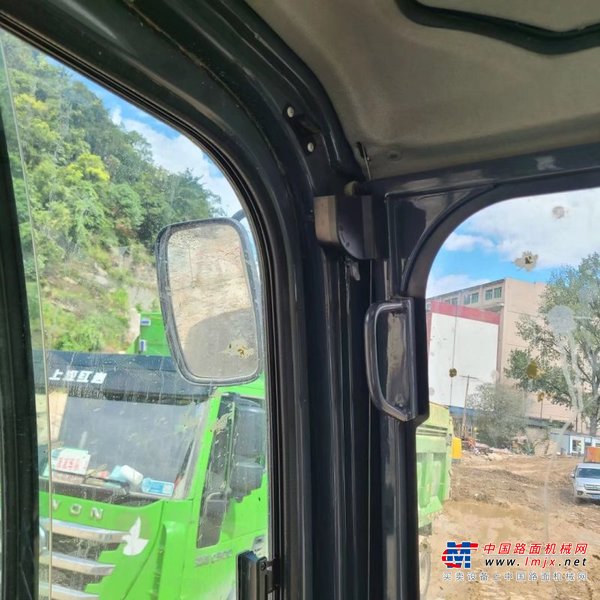 贵阳市出售转让二手不详小时2020年徐工XE370D挖掘机