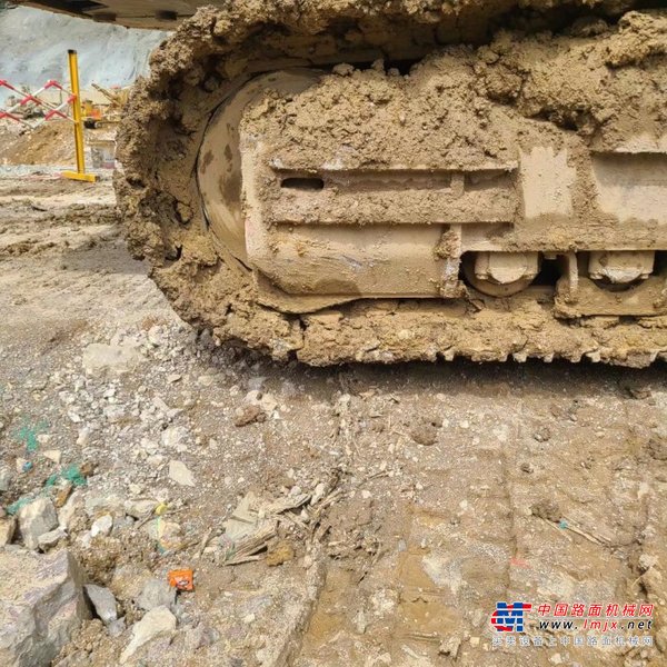 贵阳市出售转让二手不详小时2020年徐工XE370D挖掘机